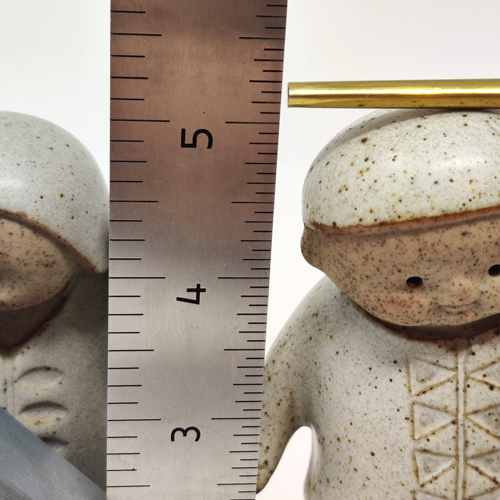 Japanese Pottery Stoneware Sweet Couple Holding Pots Blue Cream Cute Kawaii 5" - Picture 16 of 16
